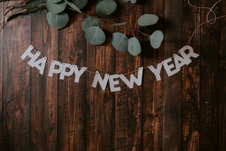 Happy New Year_Kelly Sikkema by Unsplash